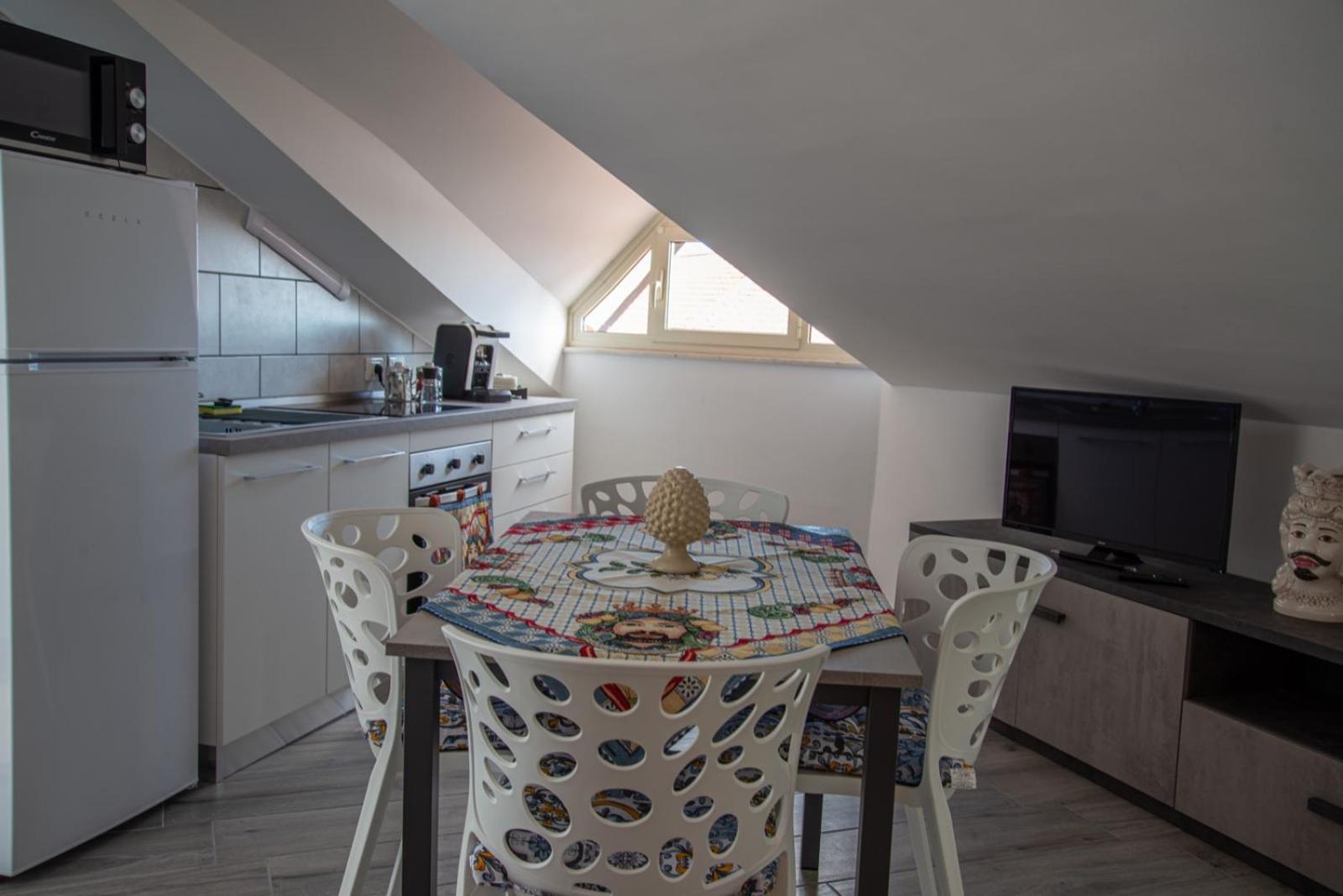 Ferienwohnung Il Sole Dell'Etna Aci SantʼAntonio Exterior foto