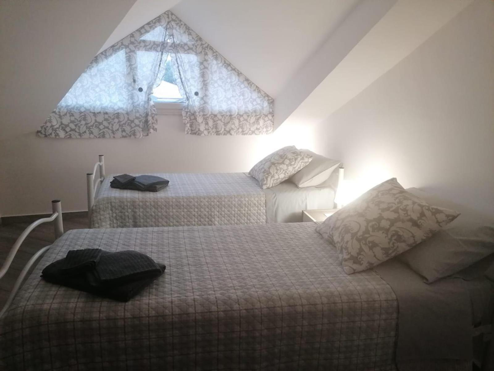 Ferienwohnung Il Sole Dell'Etna Aci SantʼAntonio Exterior foto