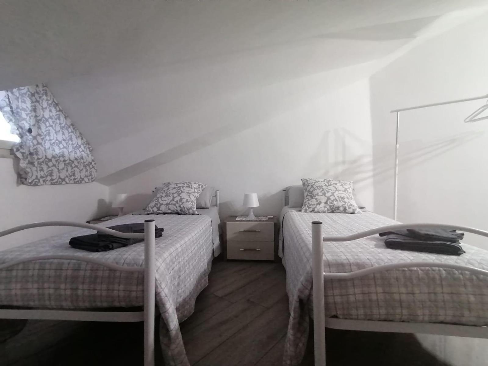 Ferienwohnung Il Sole Dell'Etna Aci SantʼAntonio Exterior foto